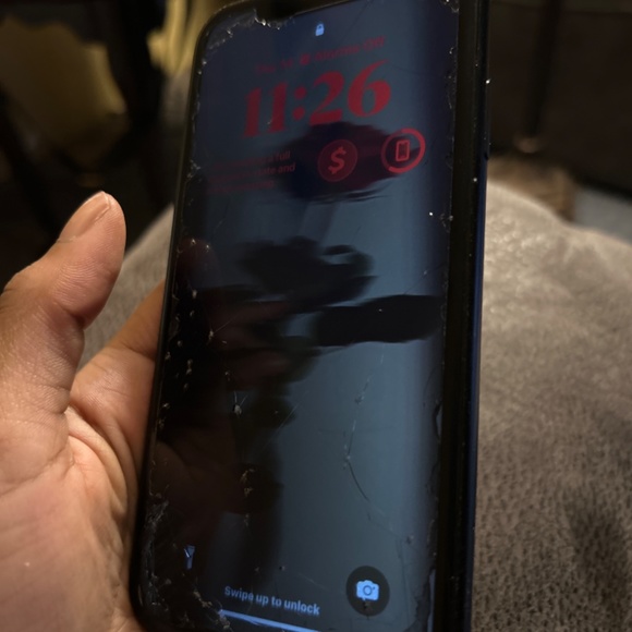 Phone - Picture 3 of 4